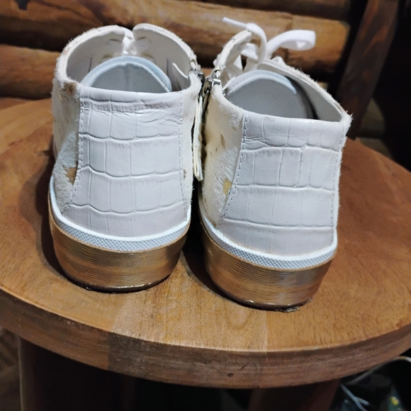 Dolce Vita White/Gold Calf Fur High Top Size W9 - Picture 4 of 8